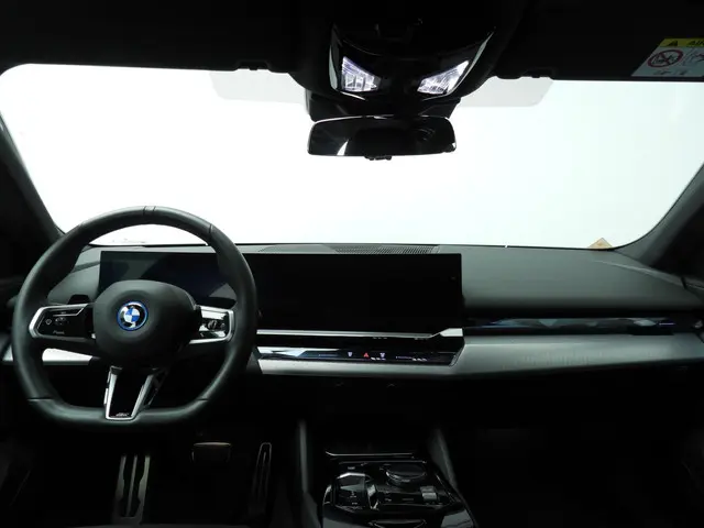BMW i5 Sedan eDrive40 2024 Elektrisch 10