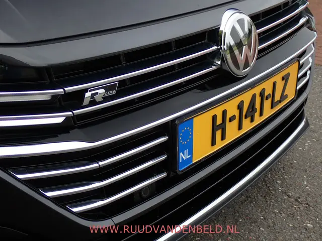 Volkswagen Arteon 2.0TSI R-LINE 2019 Benzine 37