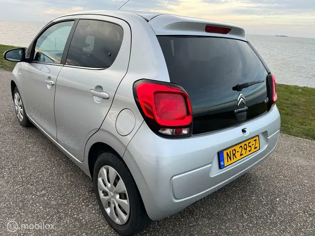 Citroën C1 1.0 e-VTi Feel (NAP/APK/AIRCO/5-deurs) 2017 Benzine 4