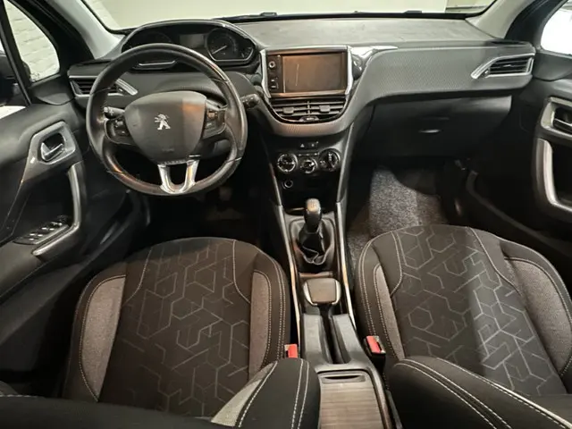 Peugeot 2008 1.2 PureTech Active 2016 Benzine 13