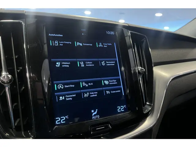 Volvo XC60 T5 Momentum Business 2019 Benzine 24