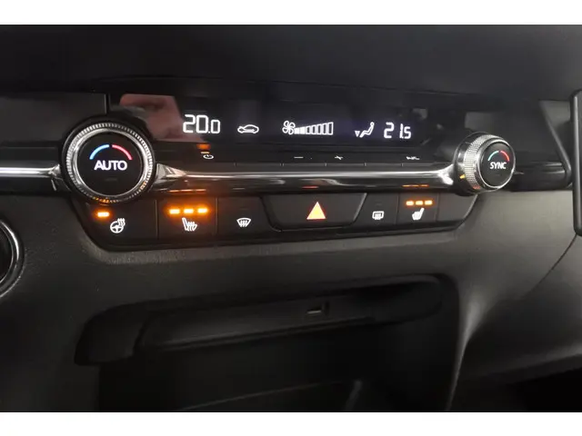 Mazda CX-30 2.0 X 186pk Automaat Luxury 2021 Benzine 30