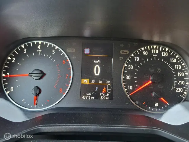 Renault Clio 1.0 TCe 90 Equilibre 2023 Benzine 11