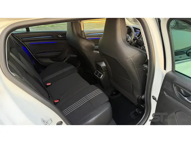 Renault Mégane Estate 1.6 TCe GT 2018 Benzine 14