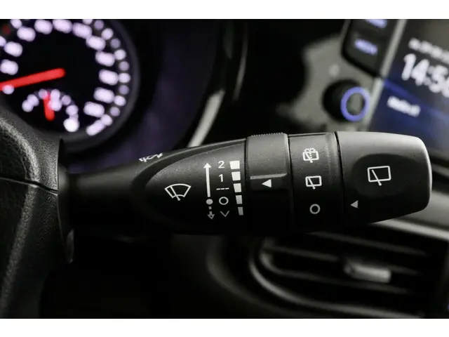 Hyundai i10 1.0 Comfort Smart rood 2021 Benzine 19