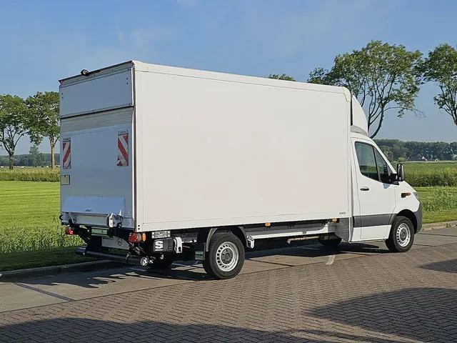 Mercedes-Benz Sprinter 317 2024 Diesel 3