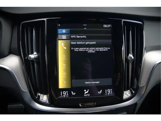Volvo V60 2.0 B3 R-Design 2020 Hybride Benzine 45