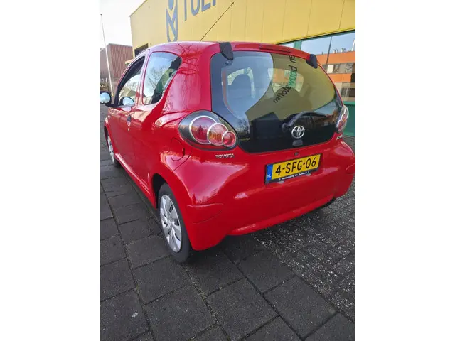 Toyota Aygo 1.0 VVT-i Access 2013 Benzine 4