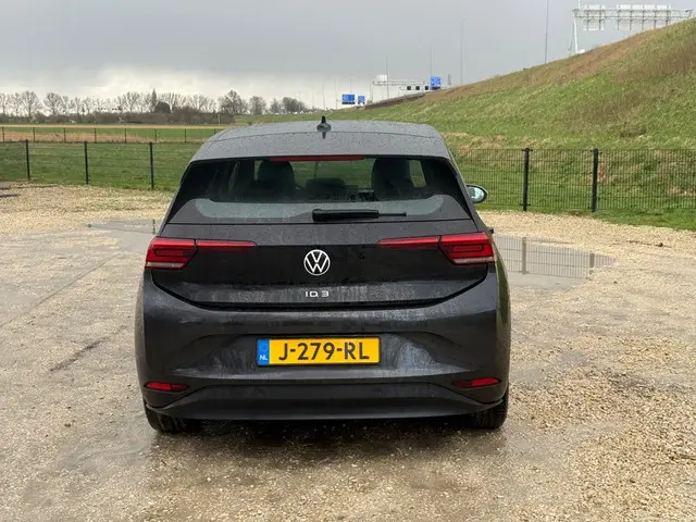 Volkswagen ID.3 First 58 kWh 2020 Elektrisch 7