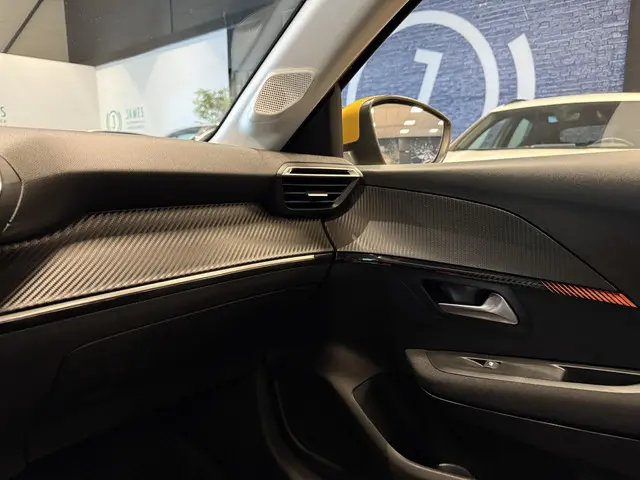 Peugeot 208 1.2 PureTech Active 2020 Benzine 19