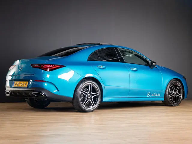 Mercedes-Benz CLA Coupé 180 AMG Line 2025 Benzine 2