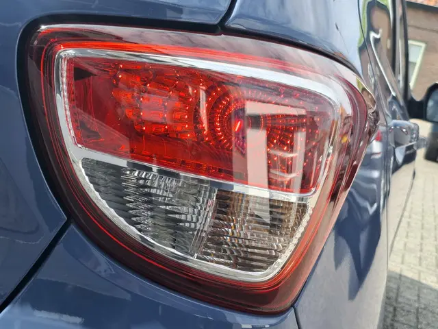 Hyundai i10 1.0i Comfort 2018 Benzine 10