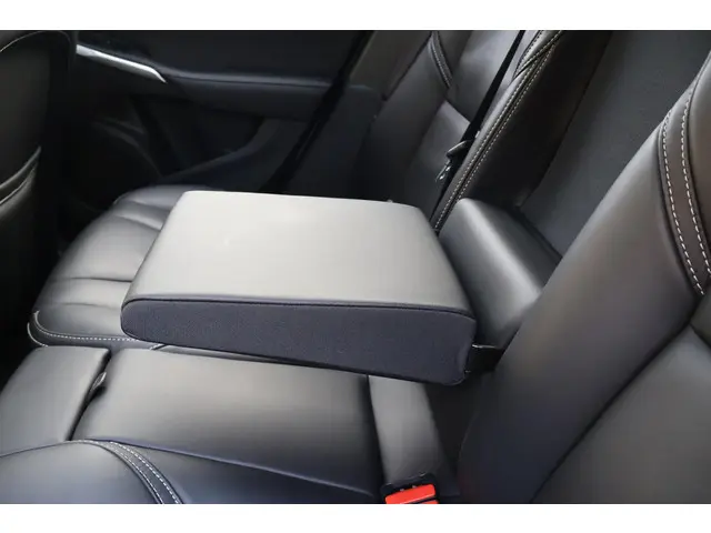 Volvo V40 1.5 T3 Polar+ Sport 2019 Benzine 15