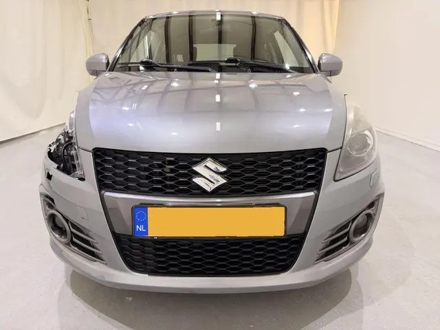 Suzuki Swift 1.6 Sport Clima/Navi 2016 Benzine 2
