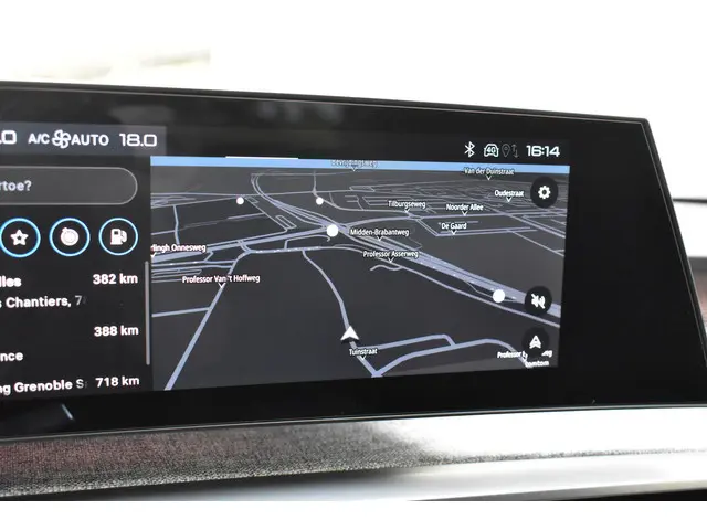 Peugeot 3008 Hybrid 136 EAT6 GT 2024 Hybride Benzine 10