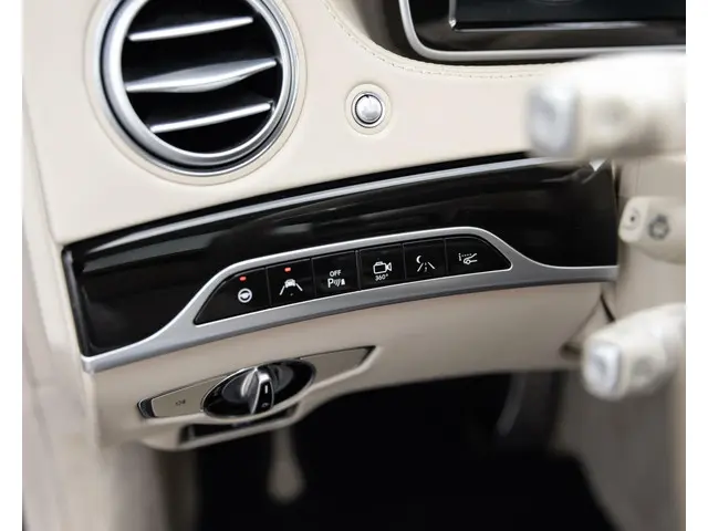 Mercedes-Benz S-Klasse AMG 65 Lang 2016 Benzine 22