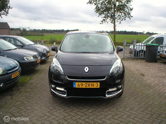 Renault Scénic 1.2 TCe Bose 2013 Benzine 2