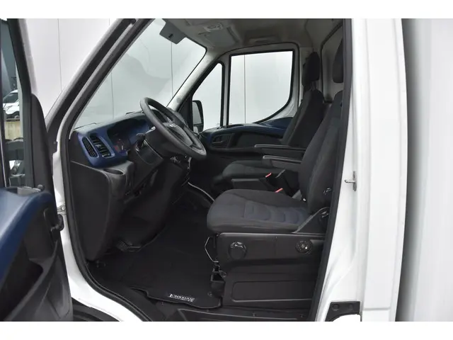 Iveco Daily hi-matic 35C14 2.3 410 2018 Diesel 7