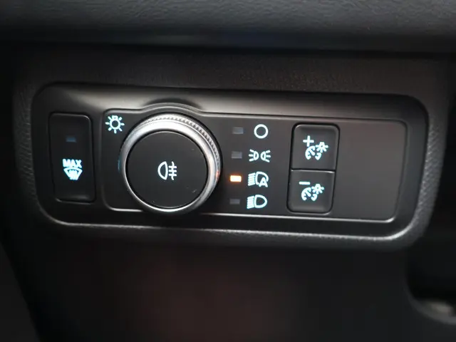 Ford Mustang Mach-E 75kWh LUCID RED 2020 Elektrisch 38