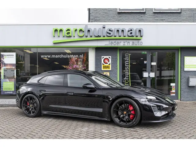 Porsche Taycan Sport Turismo GTS 93 kWh 2023 Elektrisch 6