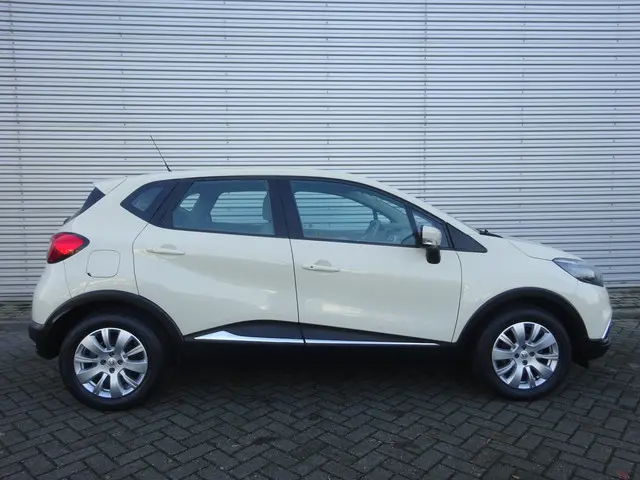 Renault Captur 0.9 TCe Expression 2013 Benzine 5