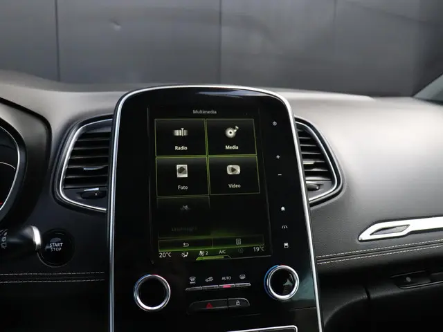 Renault Grand Scénic 1.2 TCe Bose 2017 Benzine 7