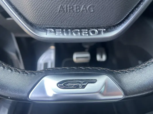 Peugeot 3008 1.6 HYbrid 225 GT 2021 Hybride Benzine 18