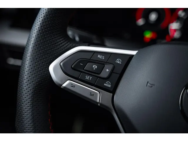 Volkswagen Golf 8.5 2.0 TSI GTI 2024 Benzine 22