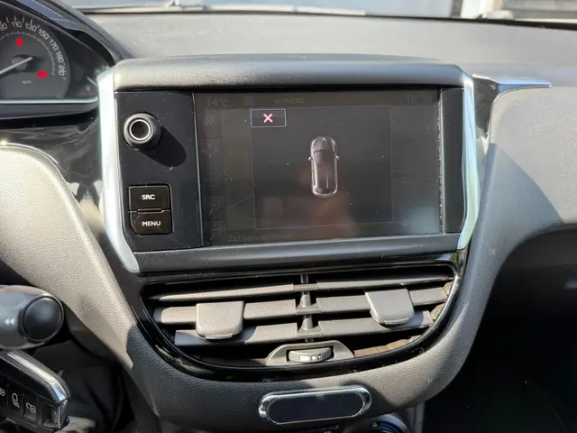 Peugeot 208 1.2 PureTech Urban Soul 2015 Benzine 24