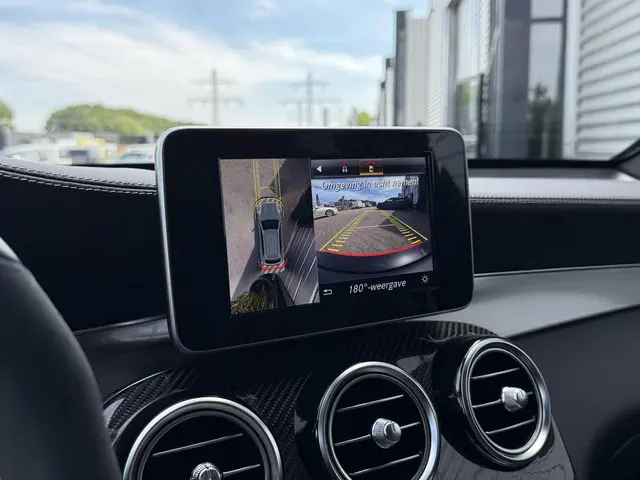 Mercedes-Benz GLC AMG 63 S 4MATIC+ 2018 Benzine 25