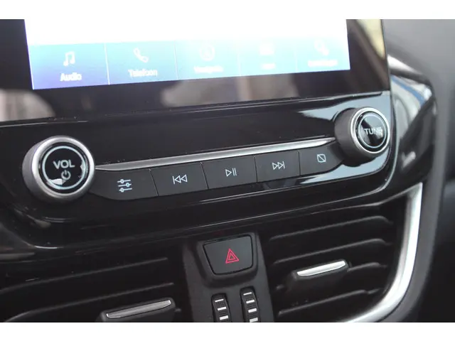 Ford Puma 1.0 EcoBoost Hybrid Titanium 2023 Benzine 28