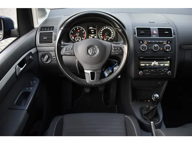 Volkswagen Touran 1.4 TSI Highline 7p. 2014 Benzine 9