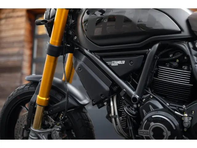 Ducati Scrambler 1100 Sport Pro 2022 Benzine 11