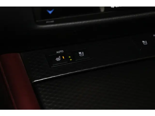 Lexus GS 300h F Sport Line 2017 Hybride Benzine 27