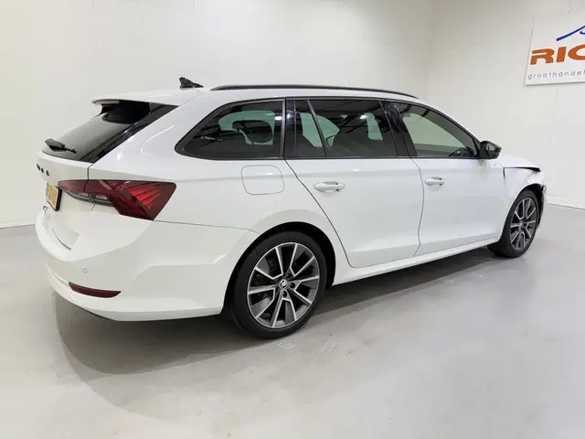 Škoda Octavia Combi 1.0 TSI MHEV Sport Aut7 2021 Benzine 37