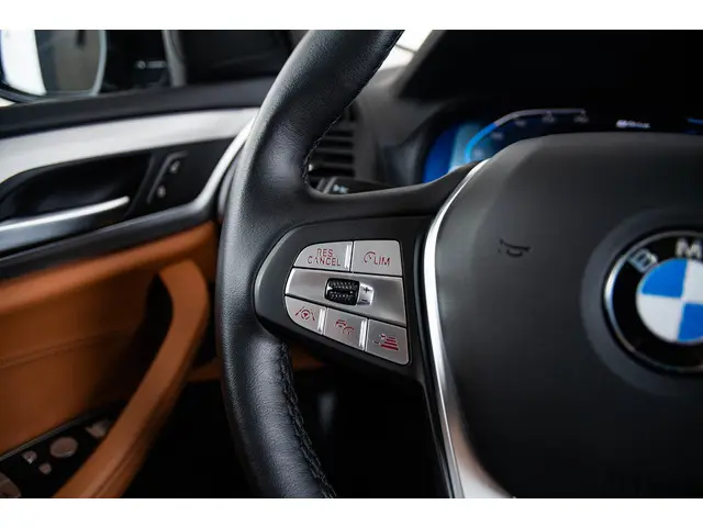 BMW X3 xDrive30e High Executive 2021 Hybride Benzine 49