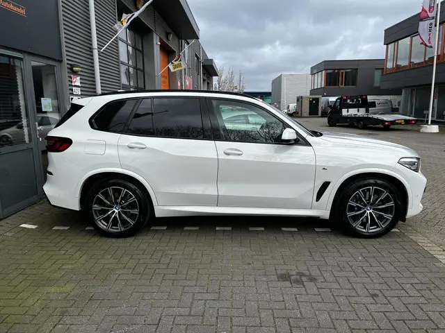 BMW X5 XDrive30d High Executive 2022 Hybride Diesel 6