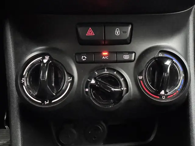 Peugeot 2008 1.2 PureTech Blue Lion 2018 Benzine 11