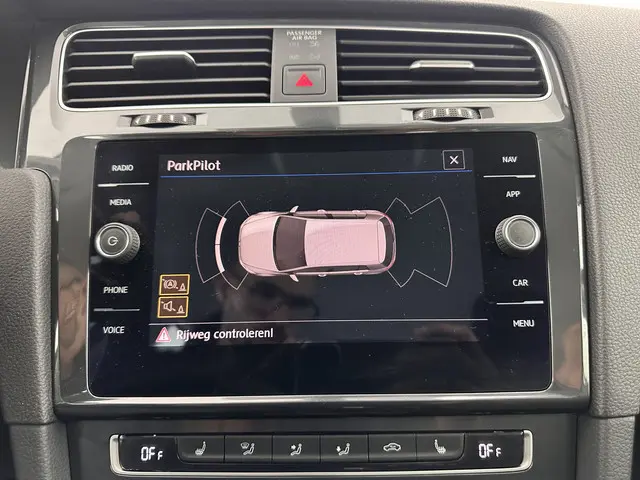 Volkswagen e-Golf E-DITION 2020 Elektrisch 13