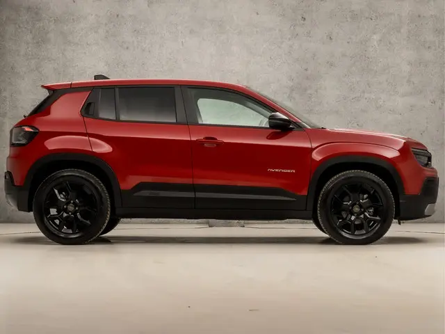 Jeep Avenger 1.2 Altitude Sport 2023 Benzine 4