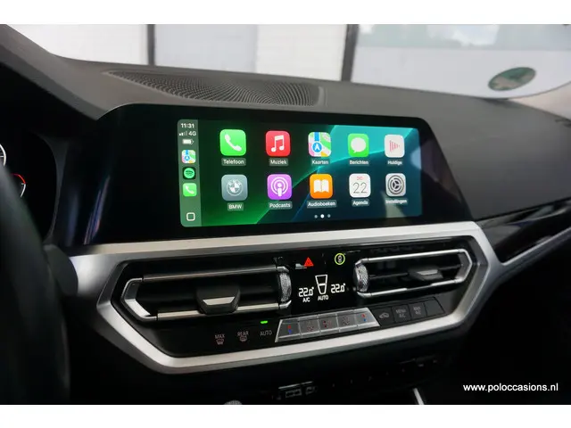 BMW 3 Serie Touring 320i 2020 Benzine 13