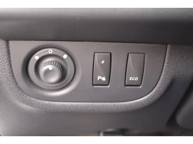 Dacia Sandero 0.9 TCe Laureate automaat 2018 Benzine 22