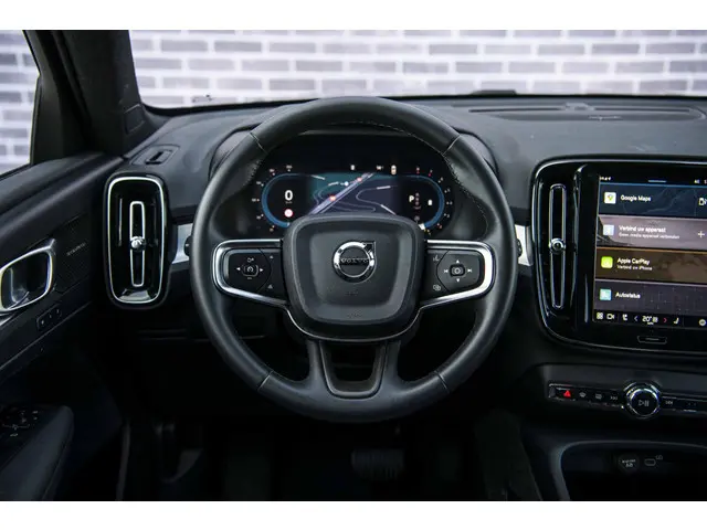 Volvo XC40 2.0 B3 Plus Black Edition 2025 Benzine 4