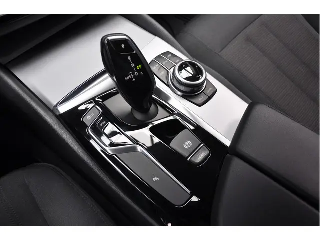 BMW 5 Serie 530i 2018 Benzine 21