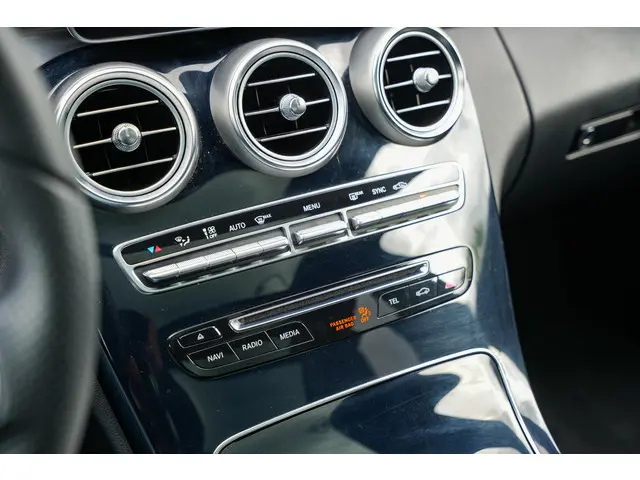 Mercedes-Benz C-Klasse 200 Prestige 2014 Benzine 17