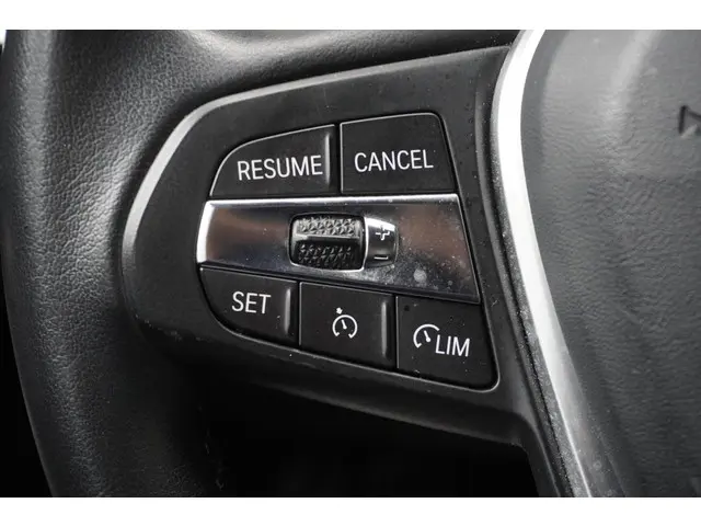 BMW 3 Serie Touring 330e 2021 Hybride Benzine 25