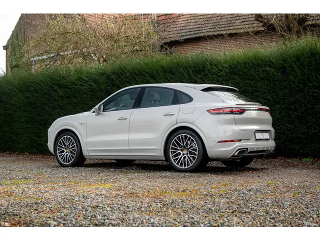Porsche Cayenne Coupé E-Hybrid 2022 Hybride Benzine 26