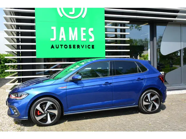 Volkswagen Polo 2