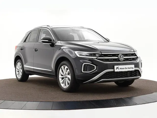 Volkswagen T-Roc 1.5 TSI 150pk DSG Style 2025 Benzine 21