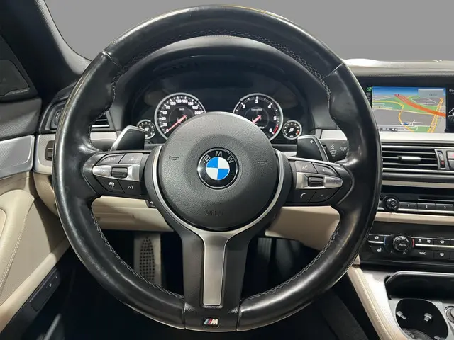 BMW 5 Serie M550xd 2014 Diesel 8